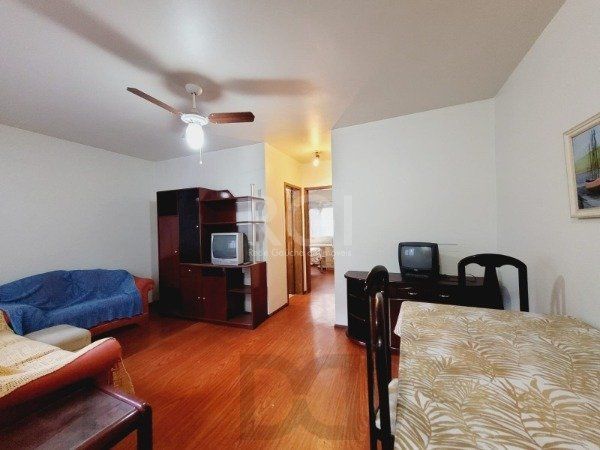 Apartamento no Petrópolis de 1 dormitório — foto 3