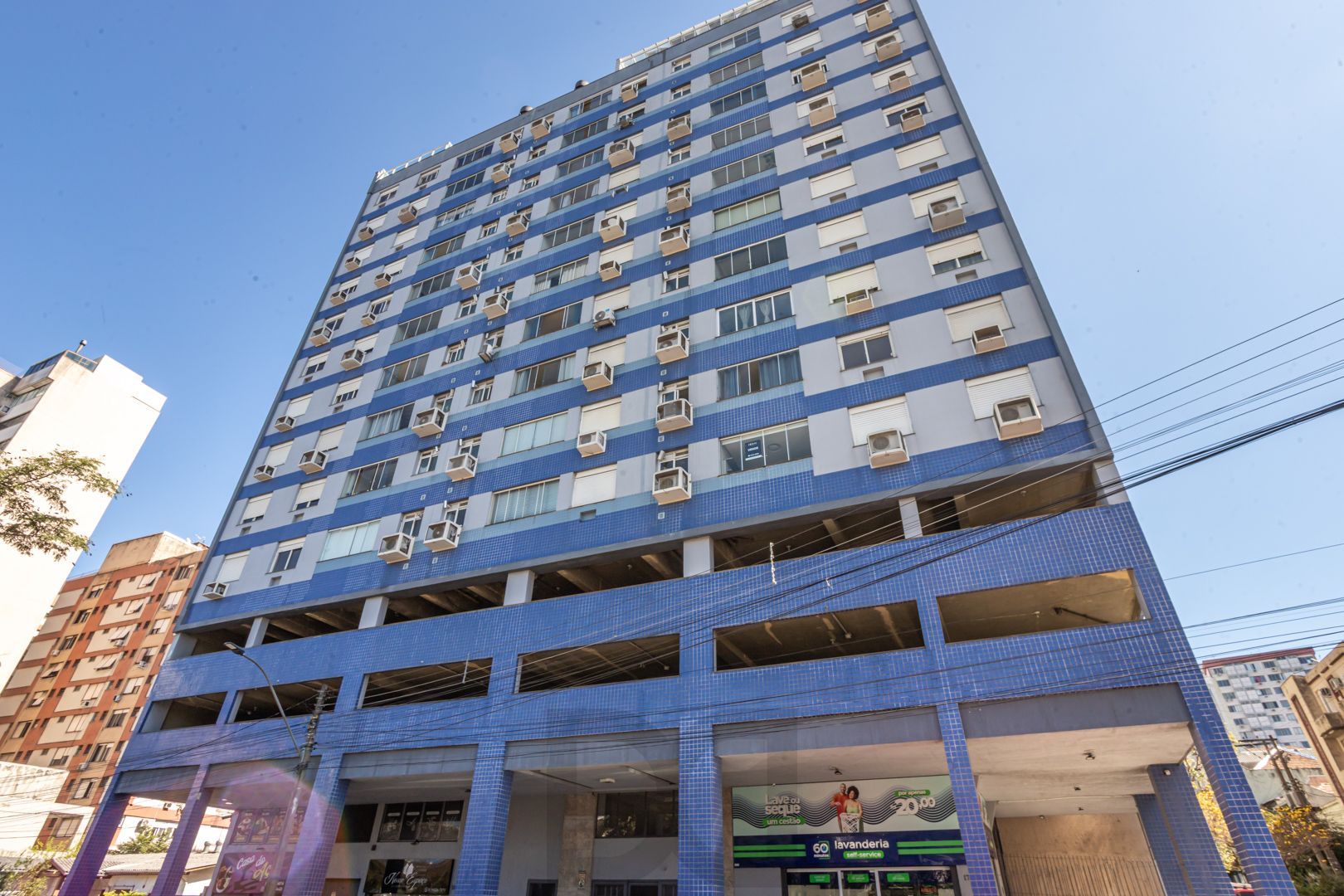 Apartamento na Cidade Baixa de 2 dormitórios e vaga DESOCUPADO — foto 46