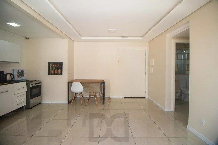 Apartamento com 2 quartos, 1 vaga e 49m² para vender por R$ 273.000 — foto 2