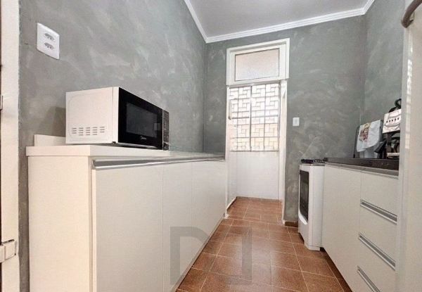 Apartamento de 2 dormitórios no bairro Petrópolis — foto 8