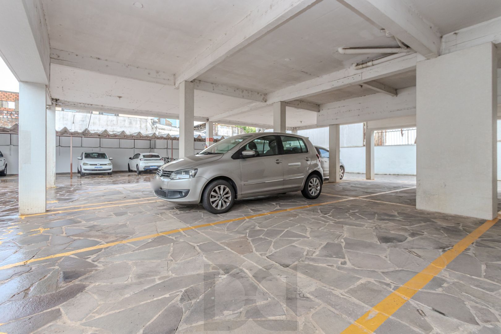 Apartamento no bairro Floresta de 3 dormitórios e vaga DESOCUPADO — foto 25