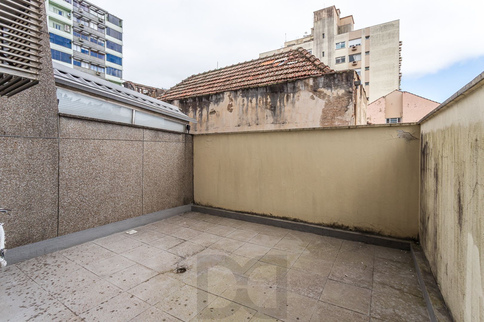 Conjunto comercial no bairro Floresta com terraço privativo DESOCUPADO — foto 15