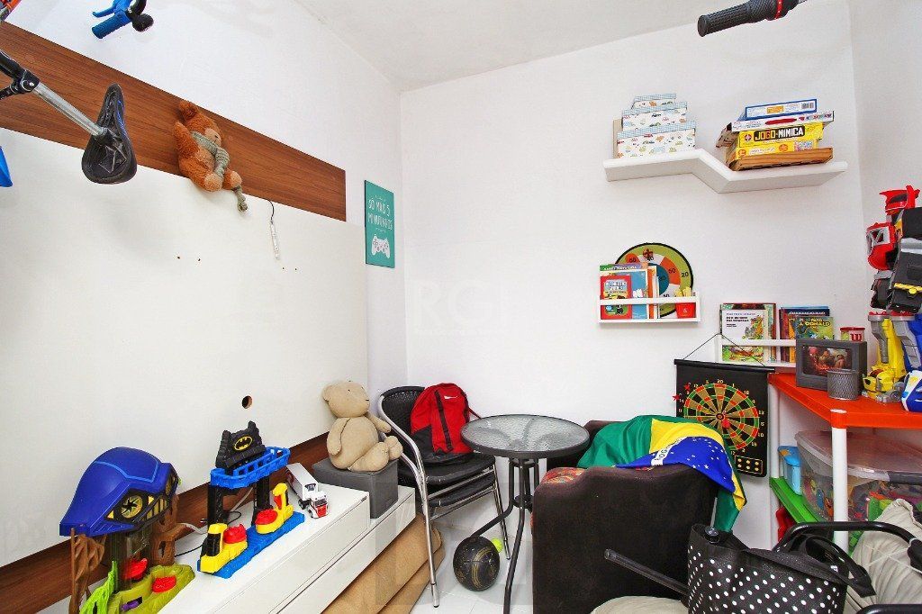 Apartamento de 3 dormitórios e vaga no bairro Petrópolis — foto 29