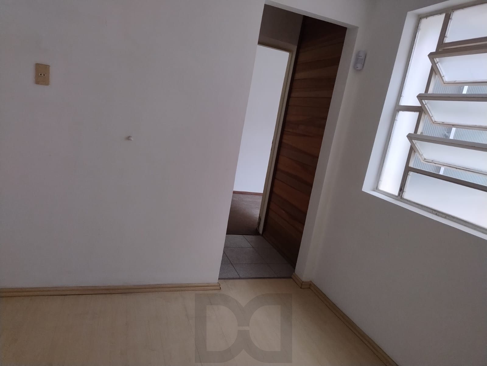 CASA MISTA COMERCIAL NO TÉRREO E RESIDENCIAL EM CIMA — foto 9