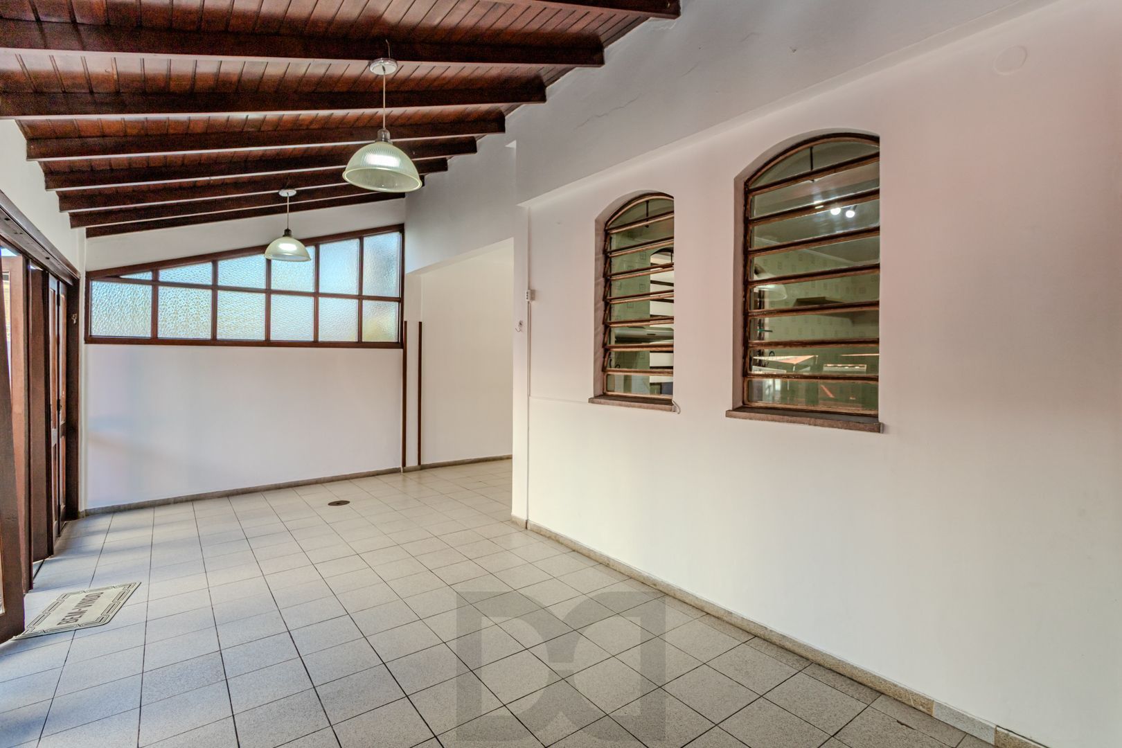 Casa no Partenon com 4 dormitórios e 4 vagas DESOCUPADA — foto 18