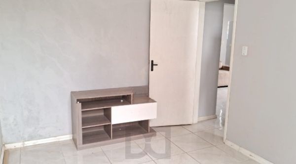 Apartamento no bairro Teresópolis de 2 dormitórios térreo com pátio — foto 11