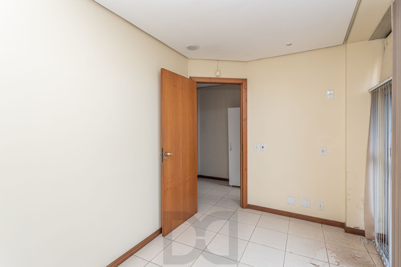 Conjunto comercial no bairro Floresta com terraço privativo DESOCUPADO — foto 14