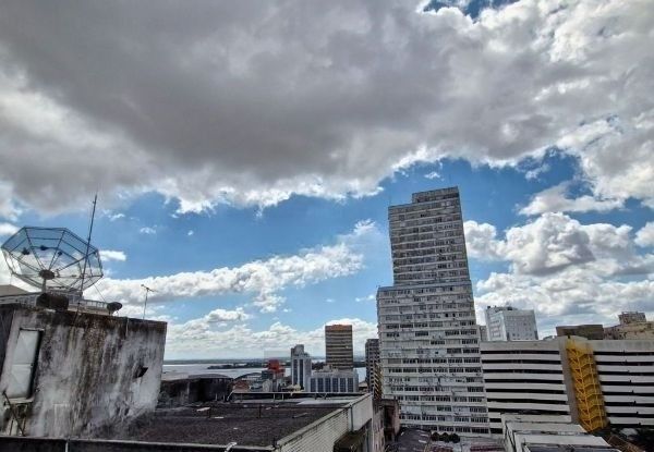 Apartamento no Centro de 3 dormitórios DESOCUPADO — foto 13