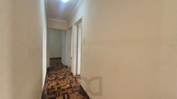 Apartamento no bairro Medianeira de 3 dormitórios DESOCUPADO — foto 16
