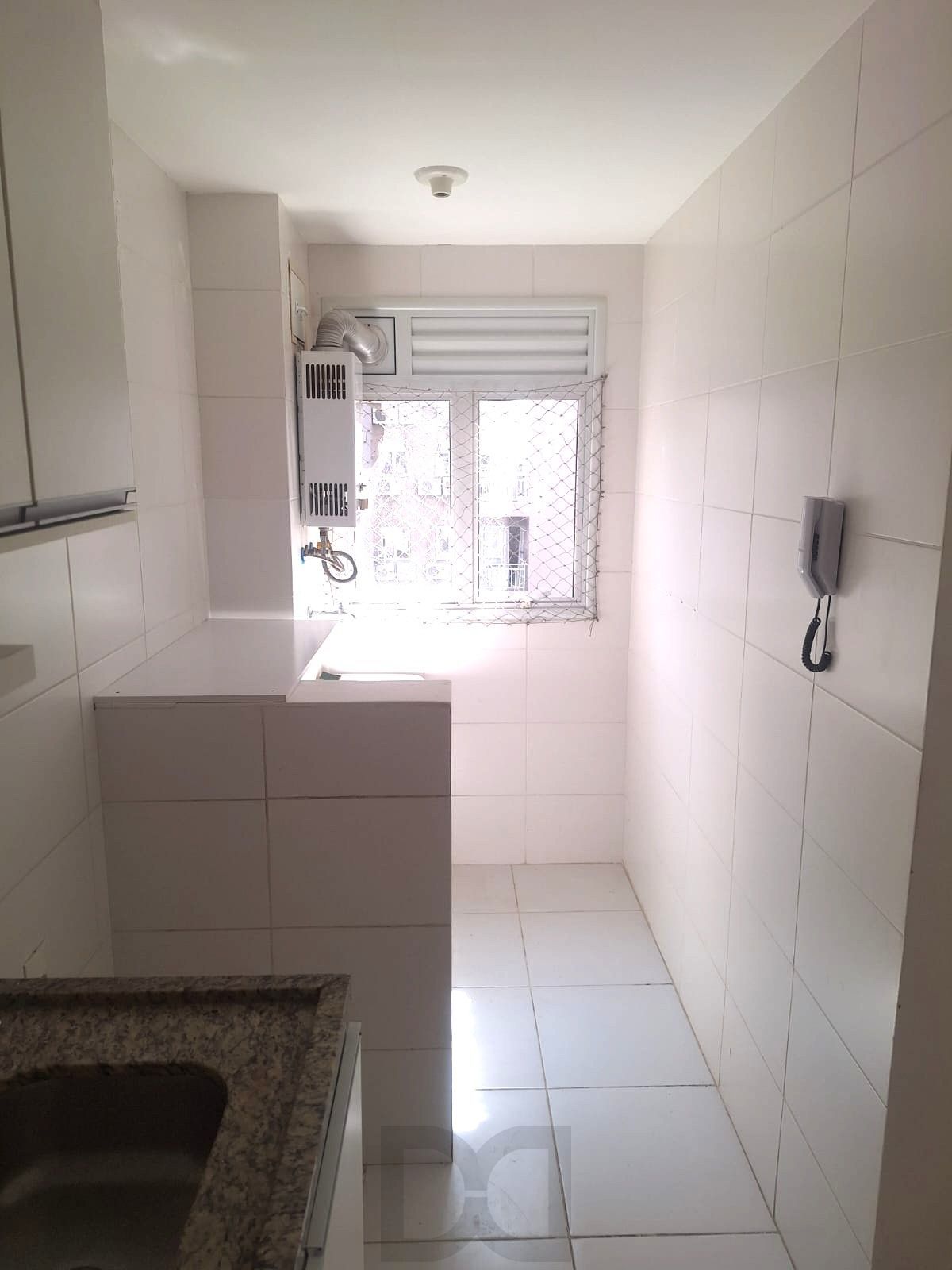Apartamento no bairro Teresópolis de 2 dormitórios vaga infra DESOCUPADO — foto 6