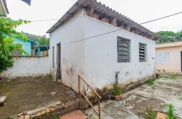 Casa / Terreno com 3 casas de alvenaria no bairro Morro Santana — foto 20