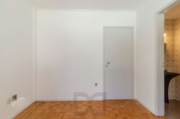 Apartamento no bairro Floresta de 1 dormitório DESOCUPADO — foto 6