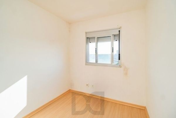 Apartamento de 2 dormitórios vaga e infra DESOCUPADO — foto 8