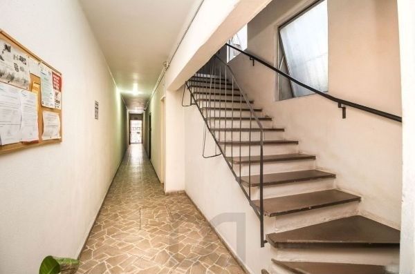 Apartamento no Centro de 2 dormitórios DESOCUPADO — foto 10