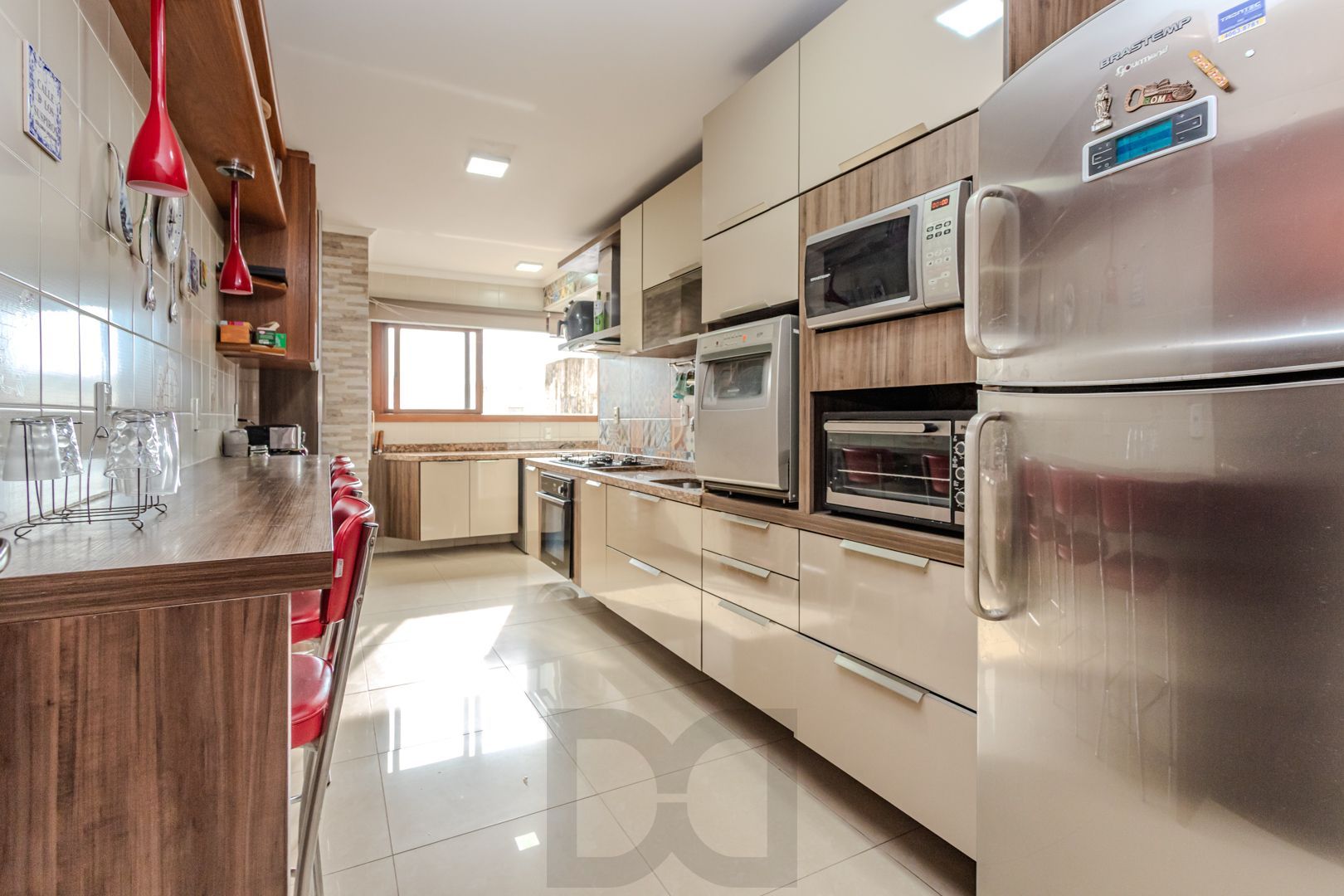 Apartamento no bairro Menino Deus de 4 dormitórios e vaga — foto 8