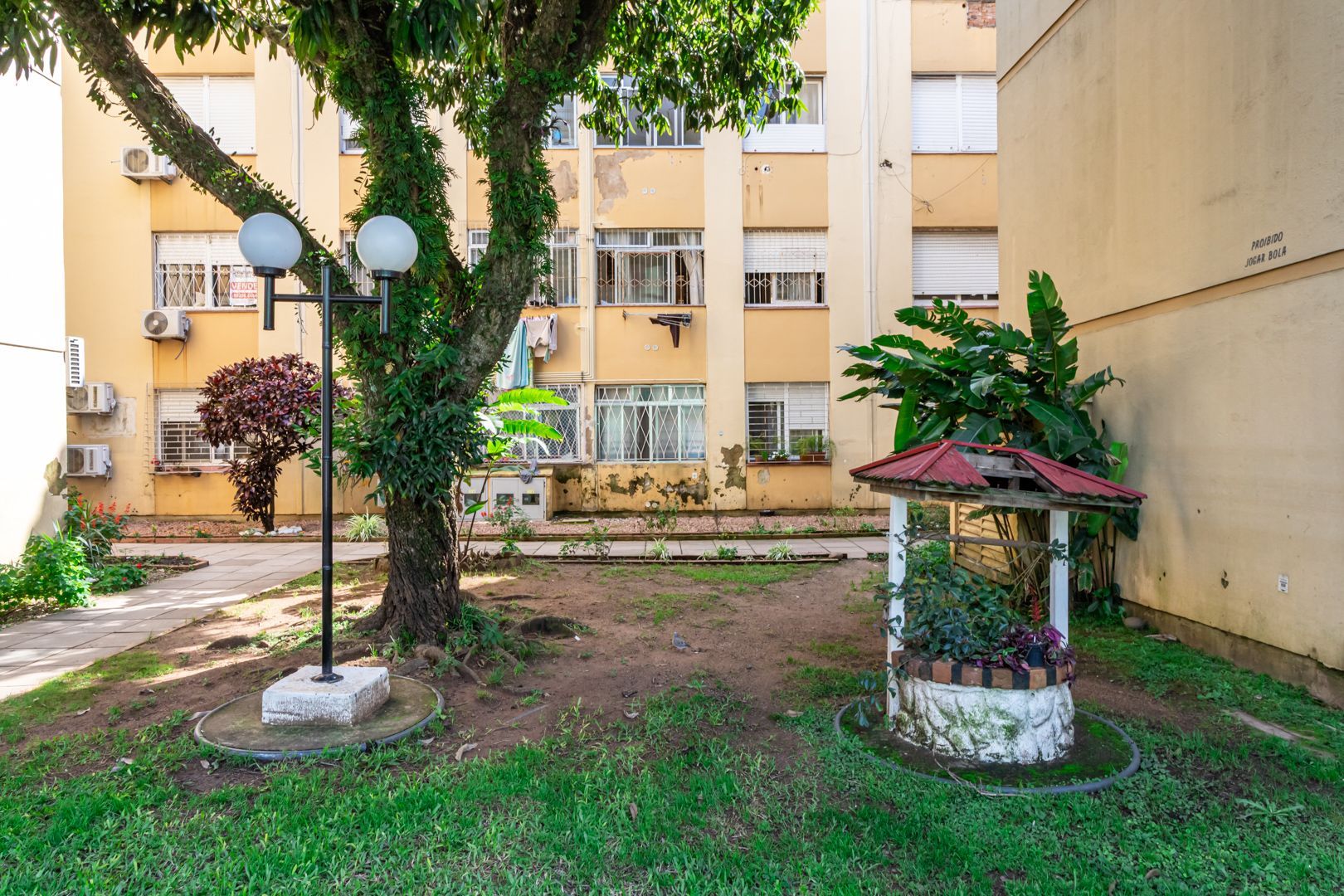 Apartamento no Humaitá de 2 dormitórios DESOCUPADO — foto 23