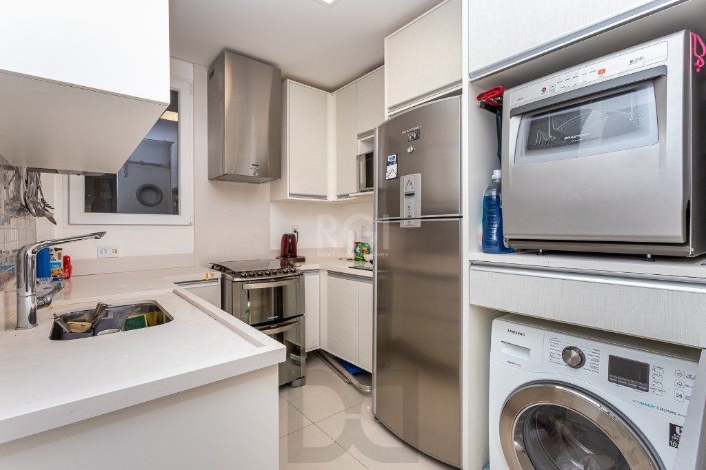 Apartamento no Centro - 2 dormitórios - reformado e mobiliado — foto 18