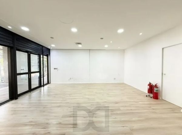 Loja Comercial na Av Cristóvão Colombo - DESOCUPADA — foto 5