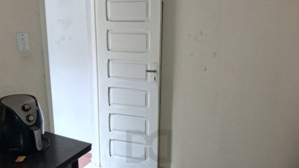 Apartamento no bairro Teresópolis de 2 dormitórios térreo com pátio — foto 16