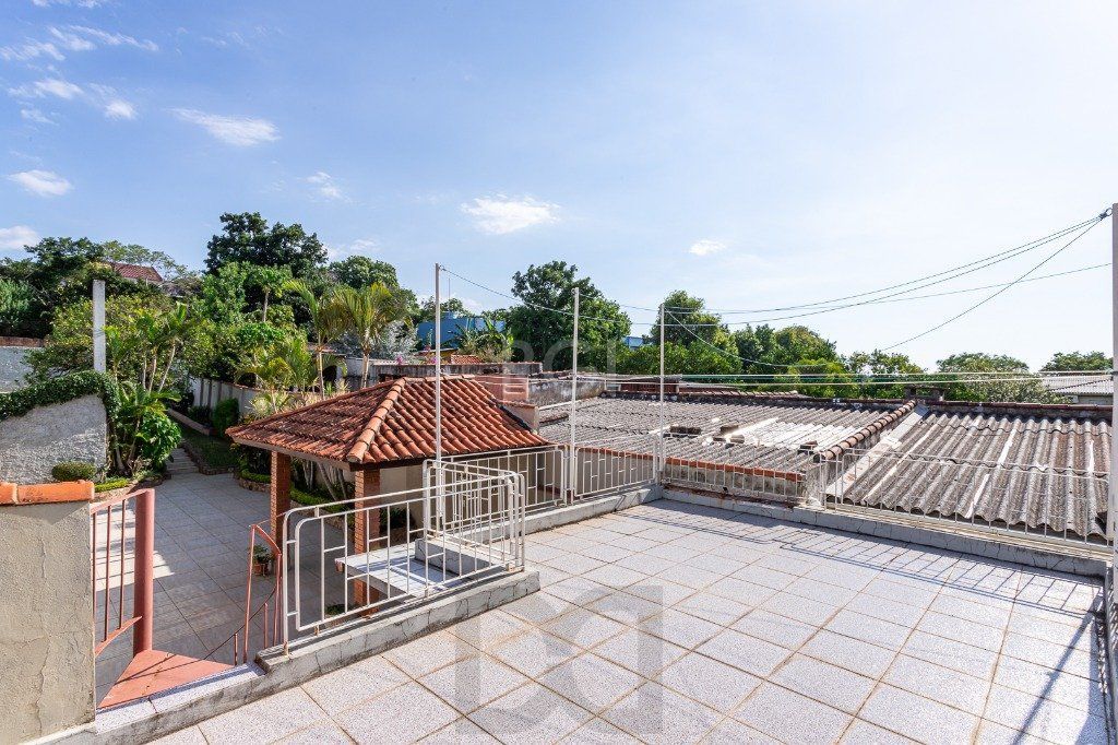 Casa sobrado no Partenon de 3 dormitórios e amplo pátio — foto 65