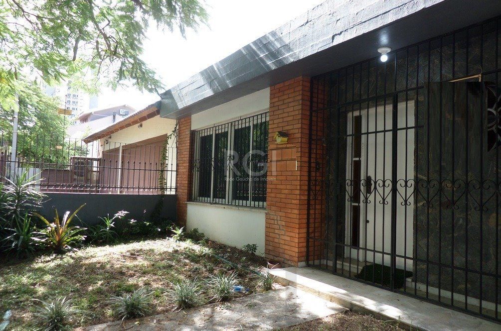 Casa no bairro Jardim Botânico de 3 dormitórios e 2 vagas — foto 1