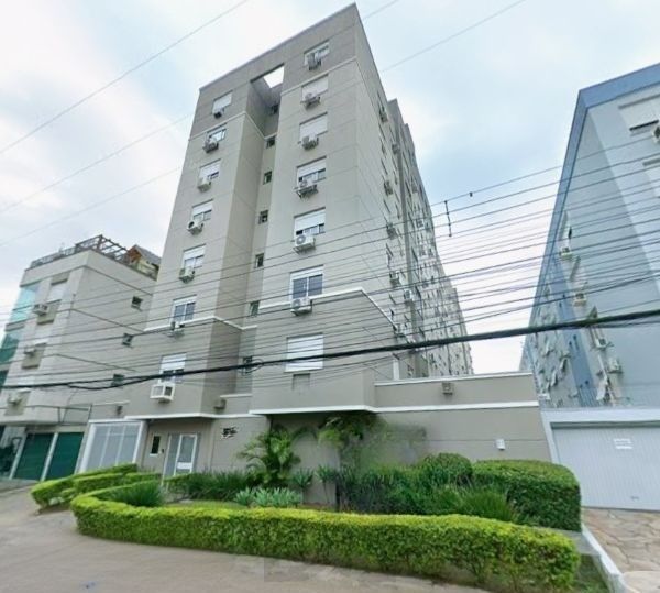 Apartamento no Menino Deus de 2 Dormitórios vaga e infra DESOCUPADO — foto 1