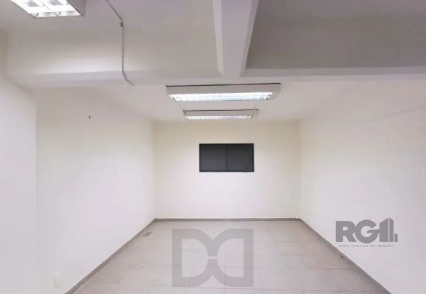 Libertas imobiliária aluga loja na Av. Assis Brasil com 530m²-Passo D`areia — foto 16