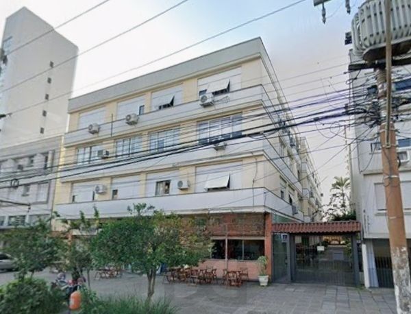 Apartamento TÉRREO com pátio no Menino Deus de 2 dormitórios e vaga rotativa — foto 2