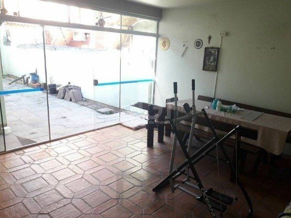 Casa no bairro Jardim Botânico de 3 dormitórios — foto 14