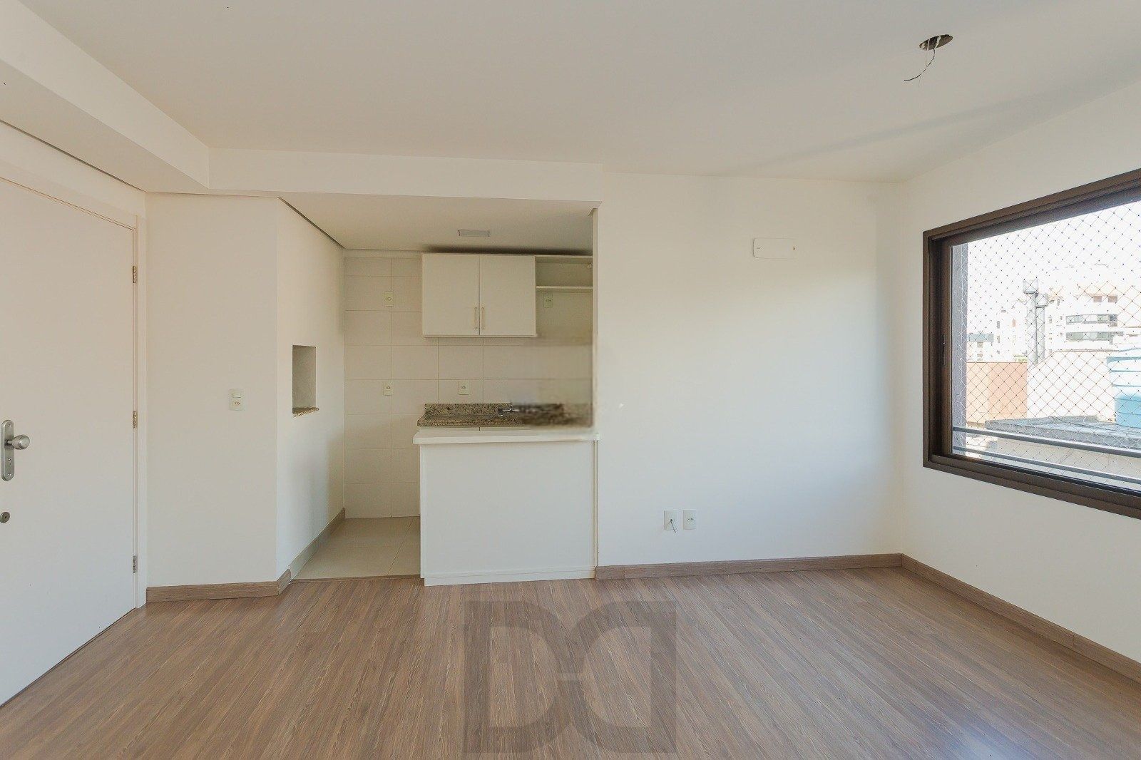 Apartamento 2 dormitórios, 1 suíte, 60m² privativos, 1 vaga coberta, no bairro Higienópolis. — foto 7