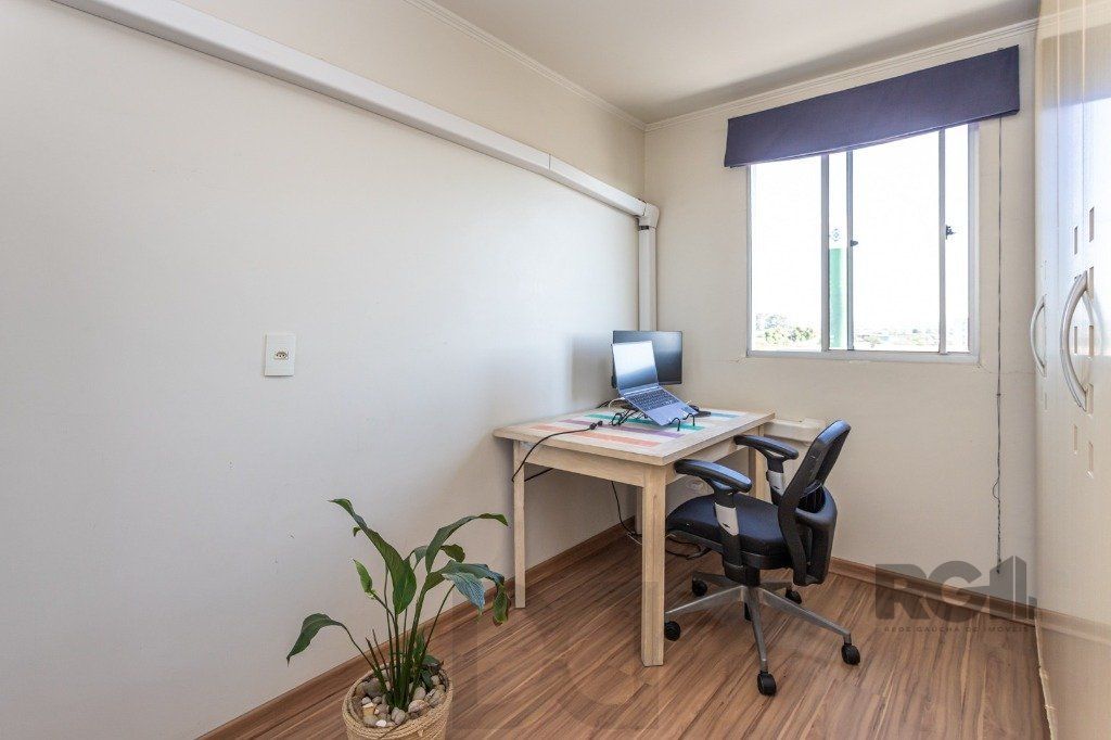 Apartamento no Sarandi de 2 dormitórios vaga e infra MOBILIADO E DESOCUPADO — foto 15