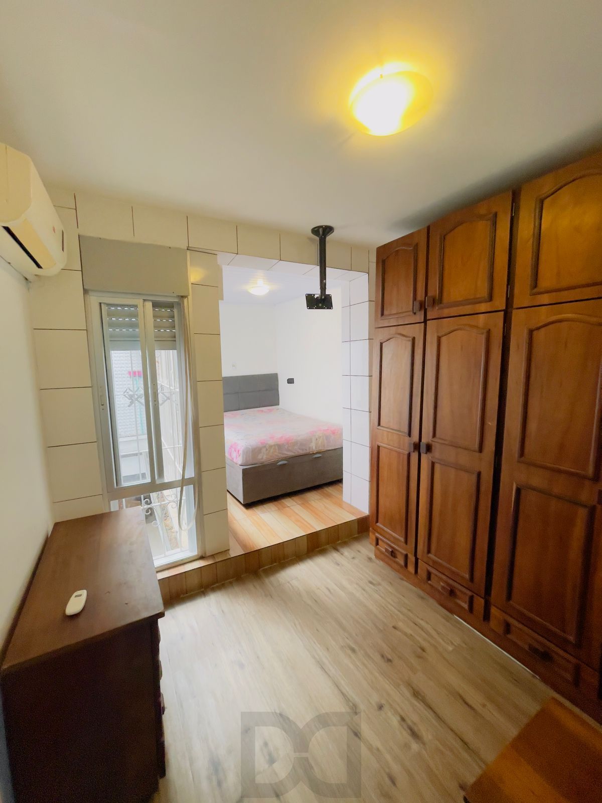 APARTAMENTO REFORMADO E DESOCUPADO, ENTRAR E MORAR NA CIDADE BAIXA!!! — foto 9
