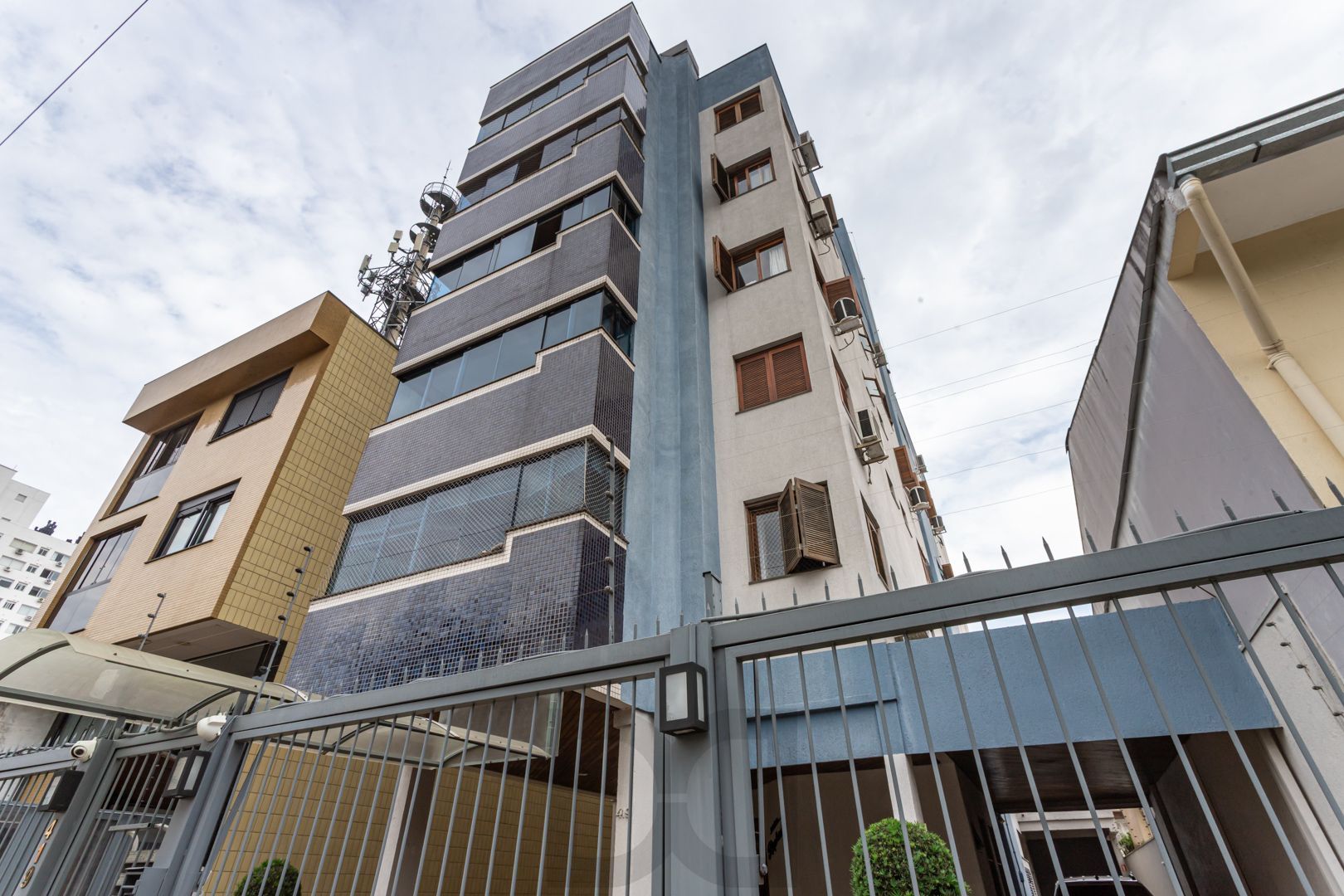 Apartamento de 2 dormitórios e vaga no bairro Santana DESOCUPADO — foto 29