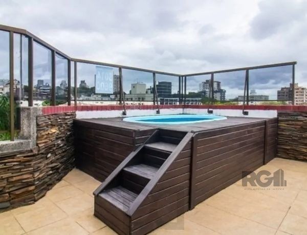 Cobertura no bairro Petrópolis de 2 dormitórios 2 vagas e piscina — foto 25