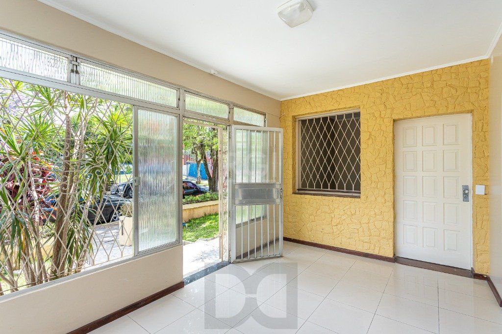 Casa para Venda - 740m², 5 dormitórios, sendo 1 suites, 3 vagas - Vila Assunção — foto 4