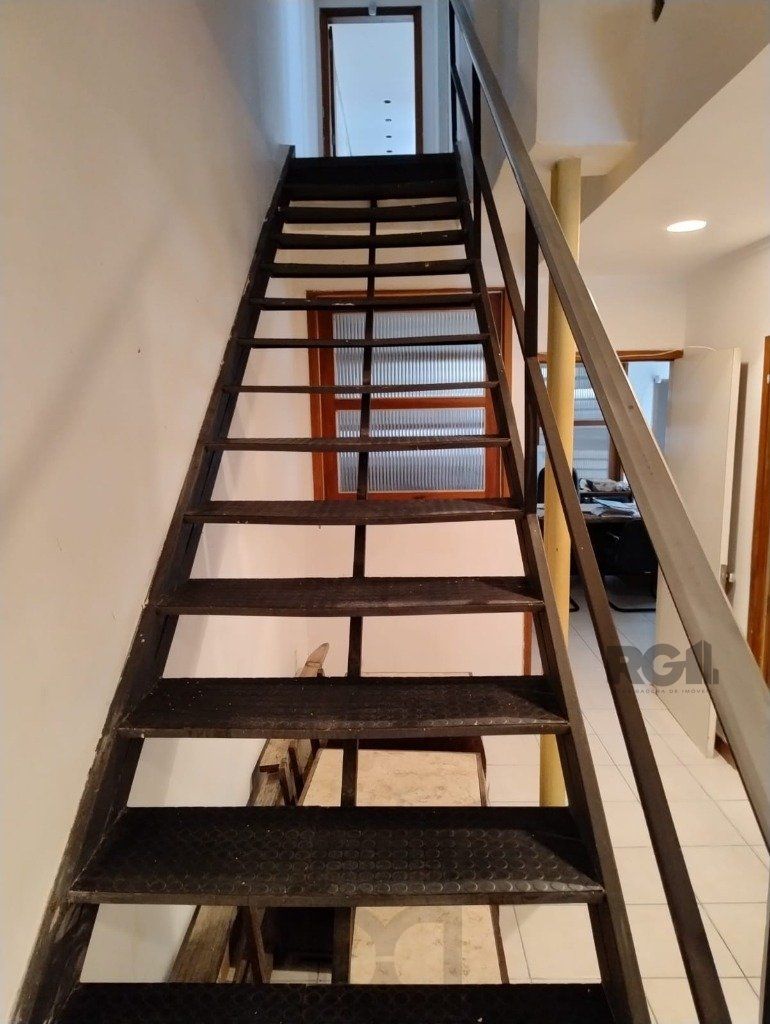 CASA MISTA COMERCIAL NO TÉRREO E RESIDENCIAL EM CIMA — foto 14