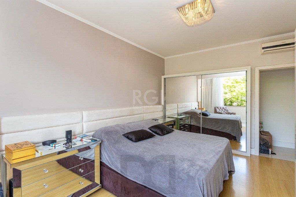 Apartamento no Centro - 2 dormitórios - reformado e mobiliado — foto 14