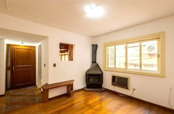 Apartamento na Cidade Baixa de 3 dormitórios e 1 vaga DESOCUPADO — foto 3