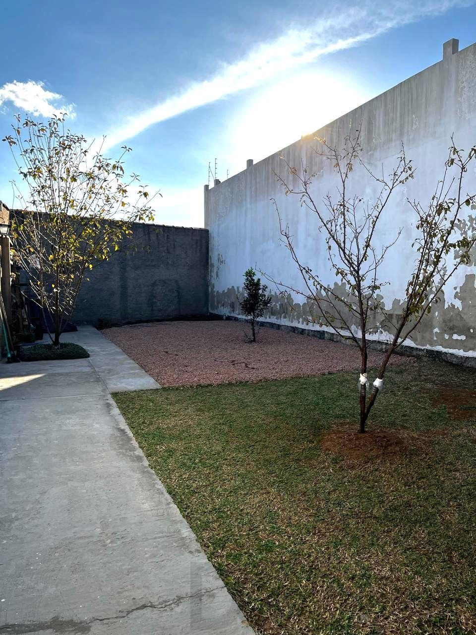 Casa térrea de 3 dormitórios e amplo pátio — foto 17