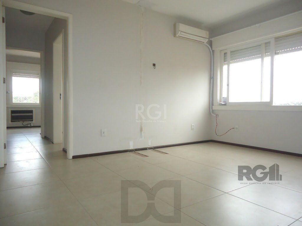 Apartamento de 2 dormitórios e vaga no Jardim do Salso — foto 2