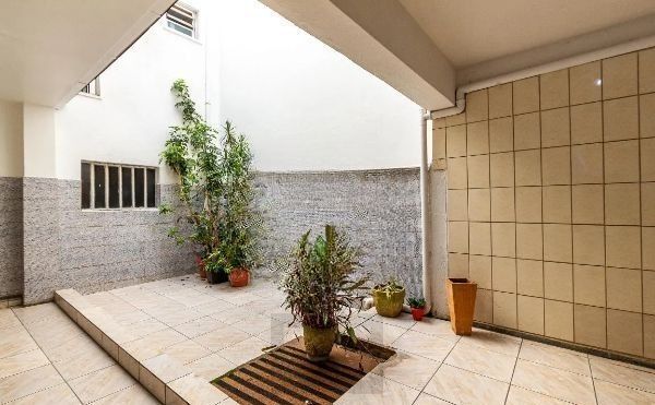 APARTAMENTO REFORMADO E DESOCUPADO, ENTRAR E MORAR NA CIDADE BAIXA!!! — foto 15