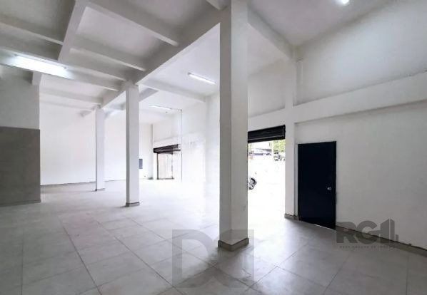 Libertas imobiliária aluga loja na Av. Assis Brasil com 530m²-Passo D`areia — foto 4