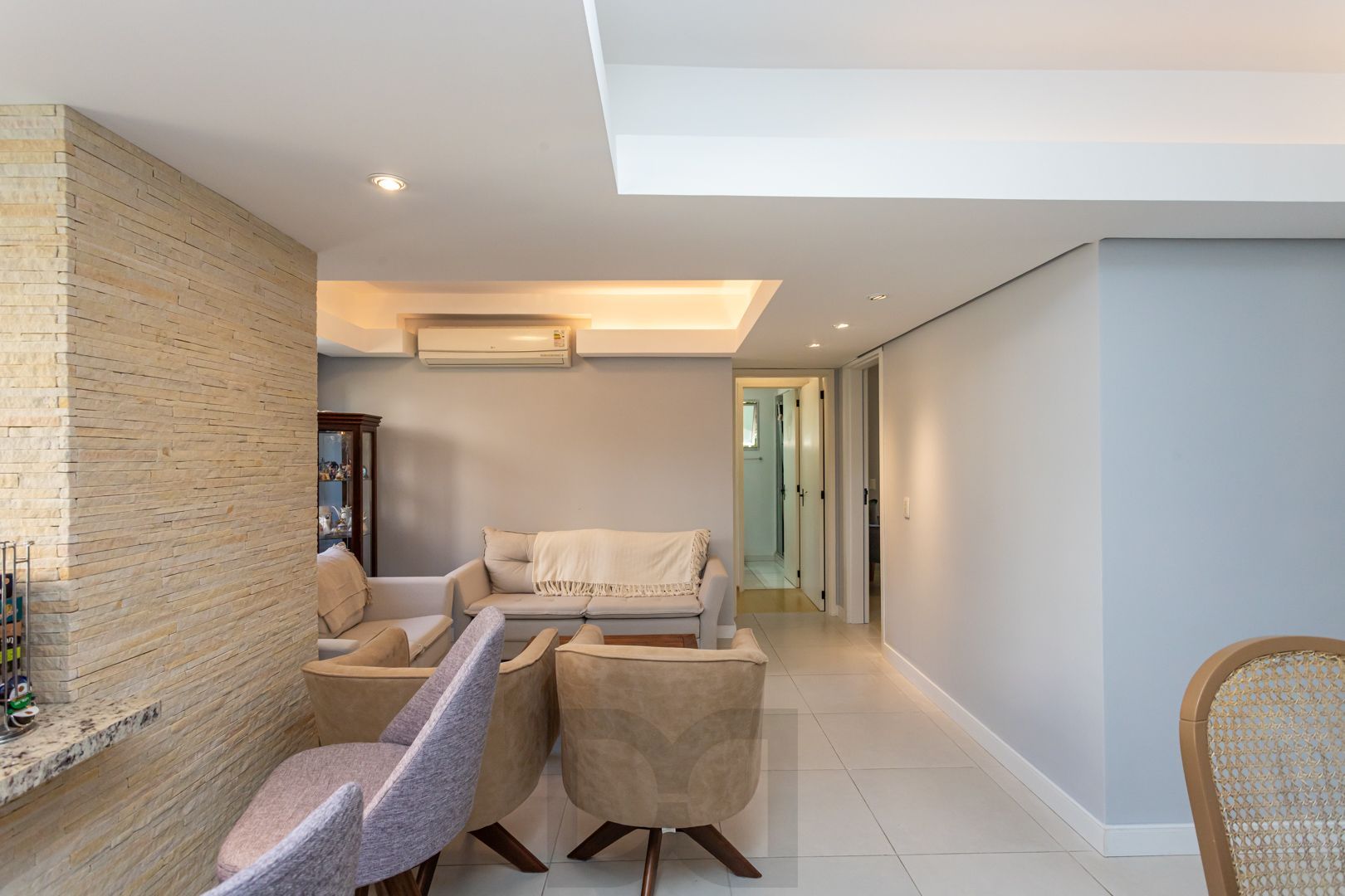 Apartamento bairro Nonoai de 2 dormitórios (original de 3d) vaga e infra — foto 7