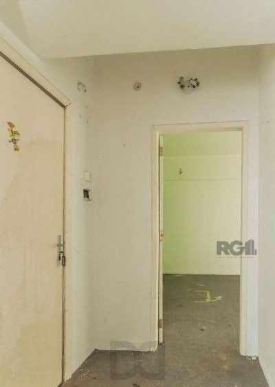 Apartamento de 1 dormitório, Centro Histórico desocupado — foto 5