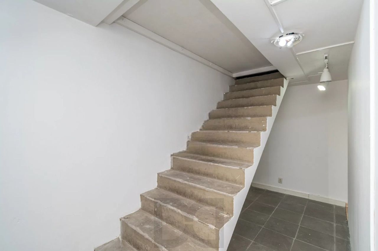 Predio Comercial com 1000m², 5 vagas, no bairro Higienópolis em Porto Alegre para Alugar — foto 11