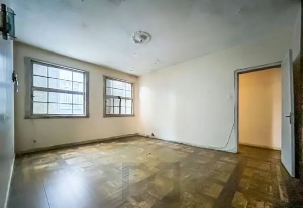 Apartamento no Bom Fim de 3 dormitórios DESOCUPADO — foto 4