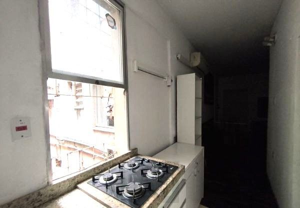 Apartamento no Centro de 1 dormitório DESOCUPADO — foto 11