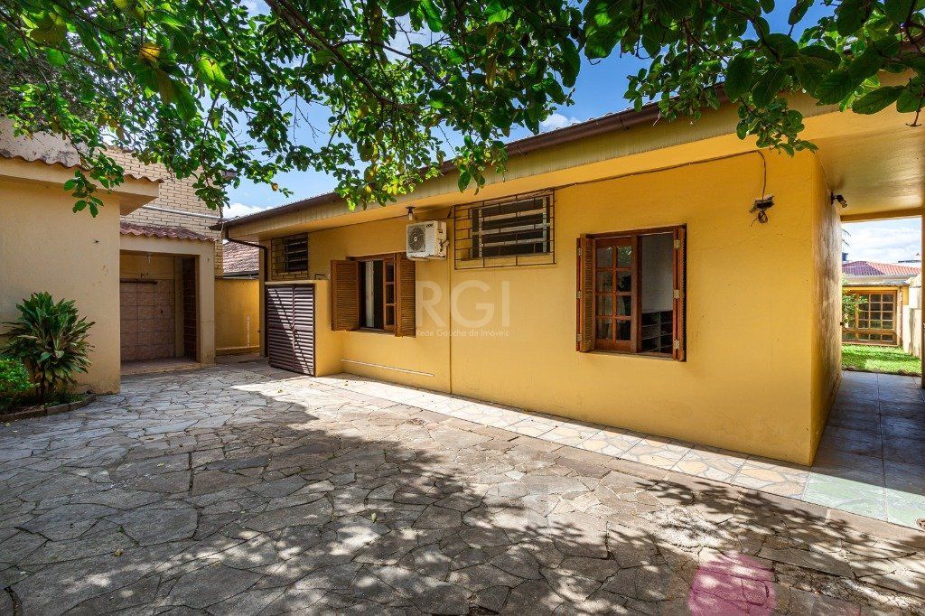 Casa no bairro Petrópolis de 3 dormitórios — foto 40