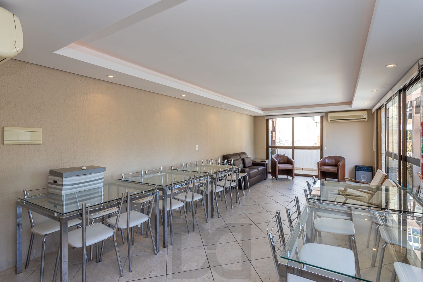 Apartamento no bairro Mont Serrat de 2 suítes e 2 vagas DESOCUPADO — foto 42