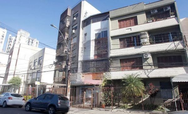 APARTAMENTO REFORMADO E DESOCUPADO, ENTRAR E MORAR NA CIDADE BAIXA!!! — foto 13